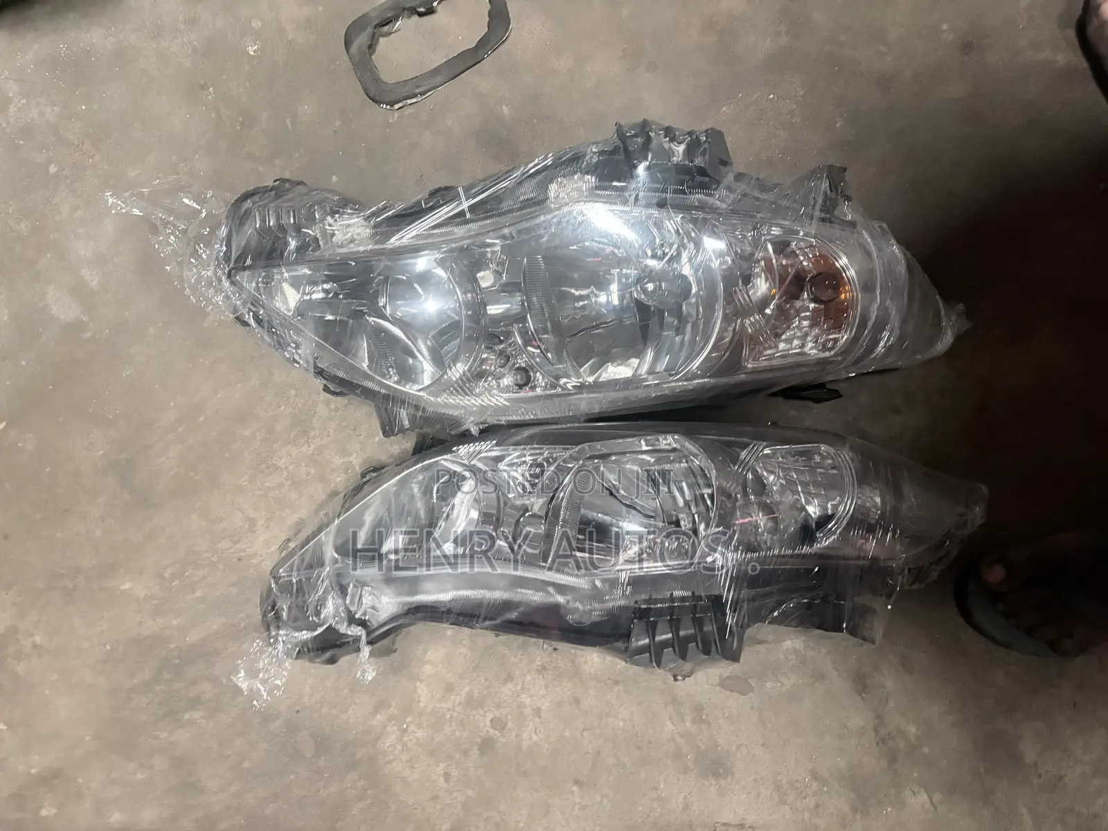 Set Headlights Corolla 2010 Europe