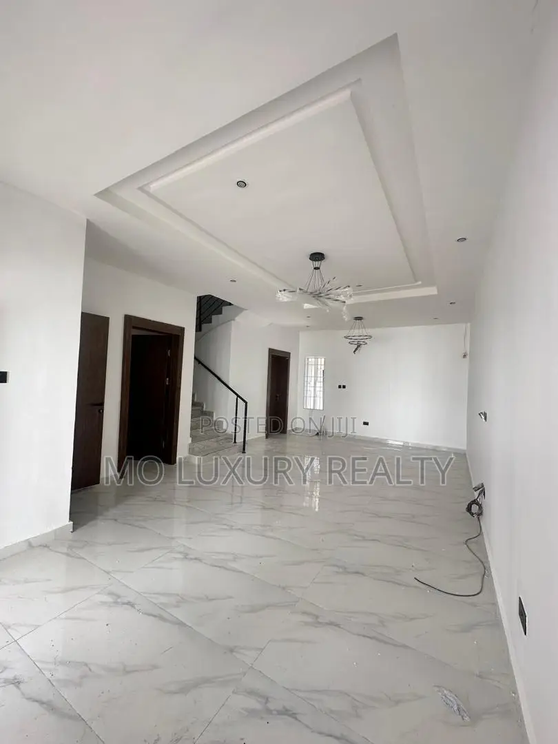 4bdrm Duplex in Ajah for sale
