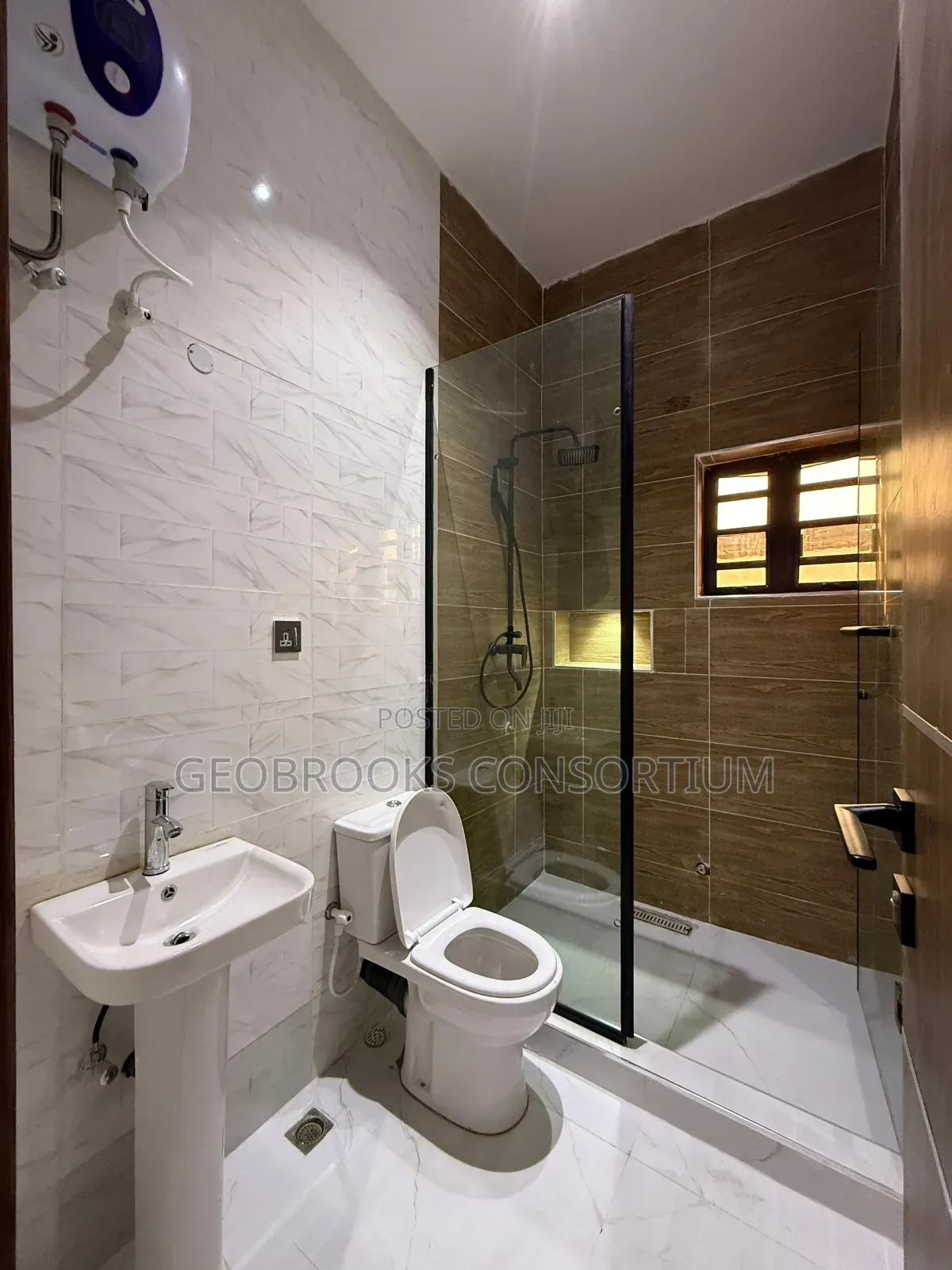 4bdrm Duplex in Carlton Gate Estate., Akobo for sale