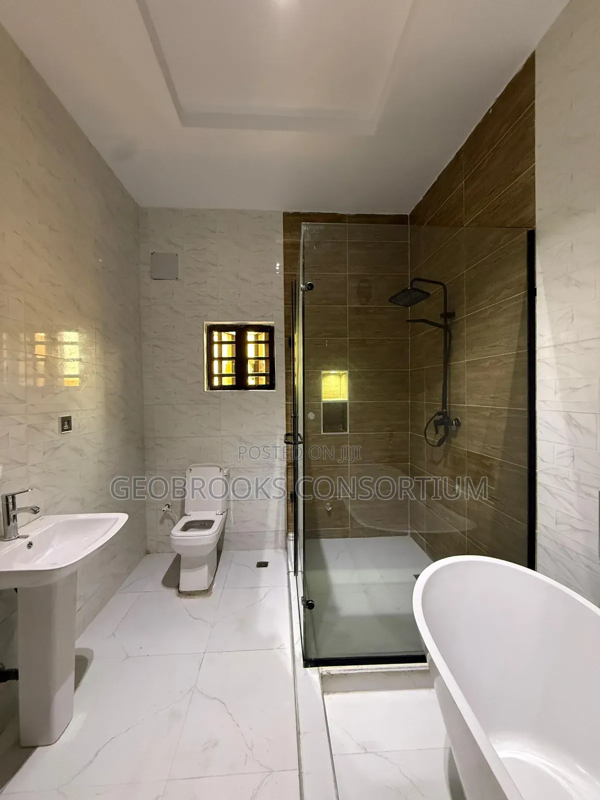 4bdrm Duplex in Carlton Gate Estate., Akobo for sale