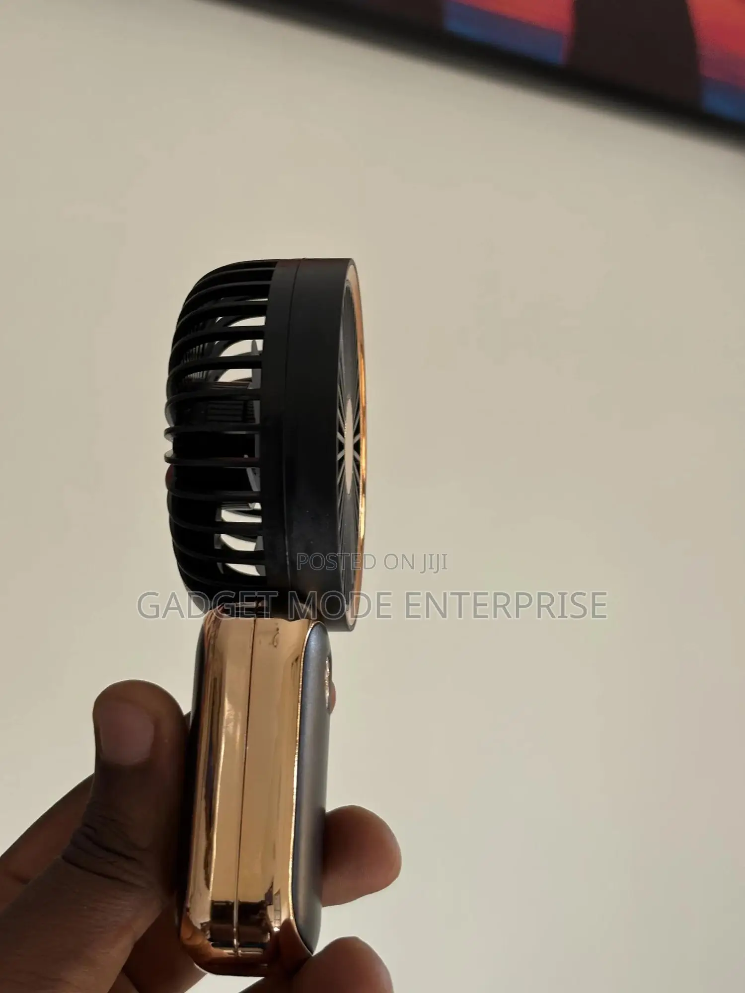 Diandi Dd-8024 Compact, Portable, and Rechargeable Handheld Mini Fan
