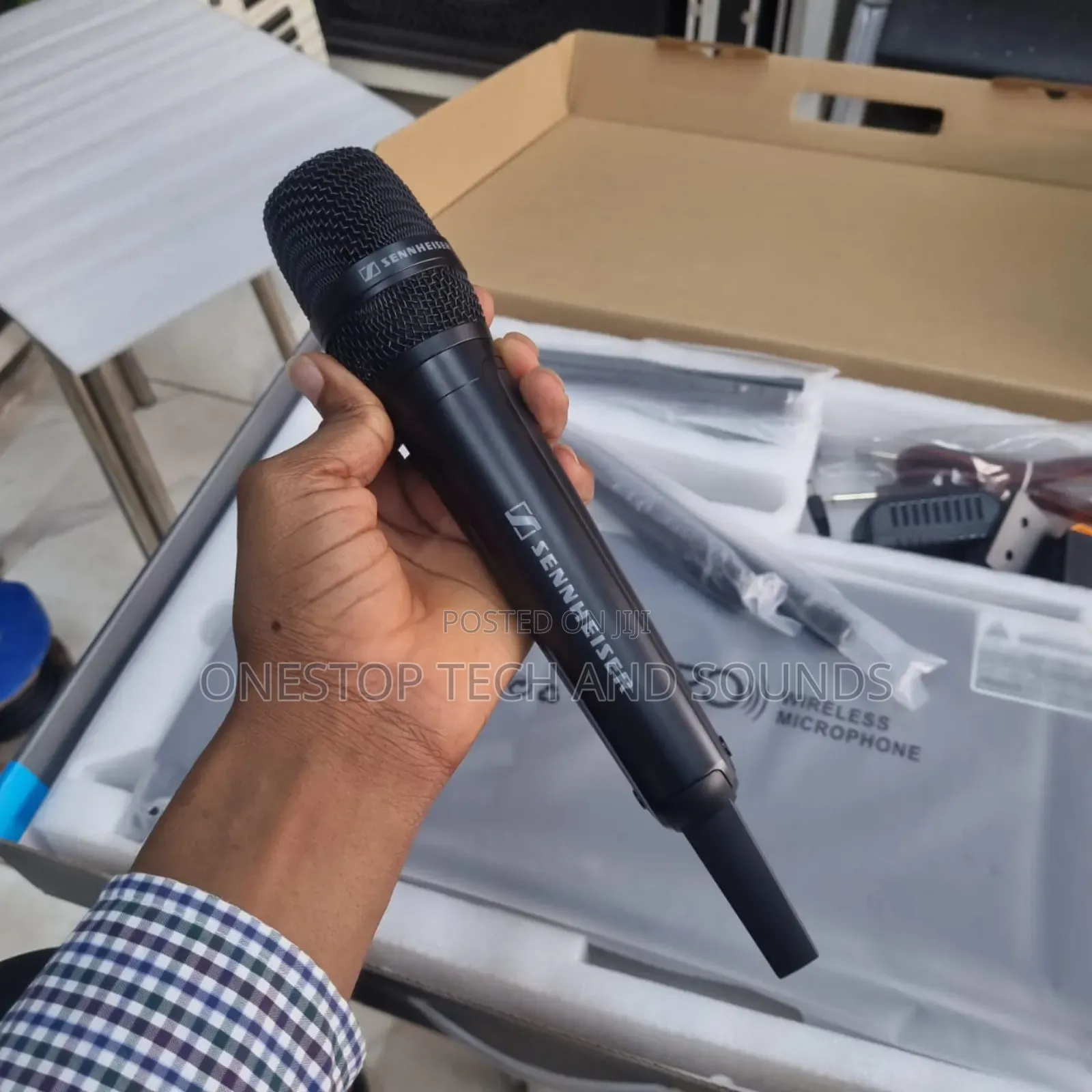 Sennheiser SKM 9000 Wireless Handheld Microphone Transmitter