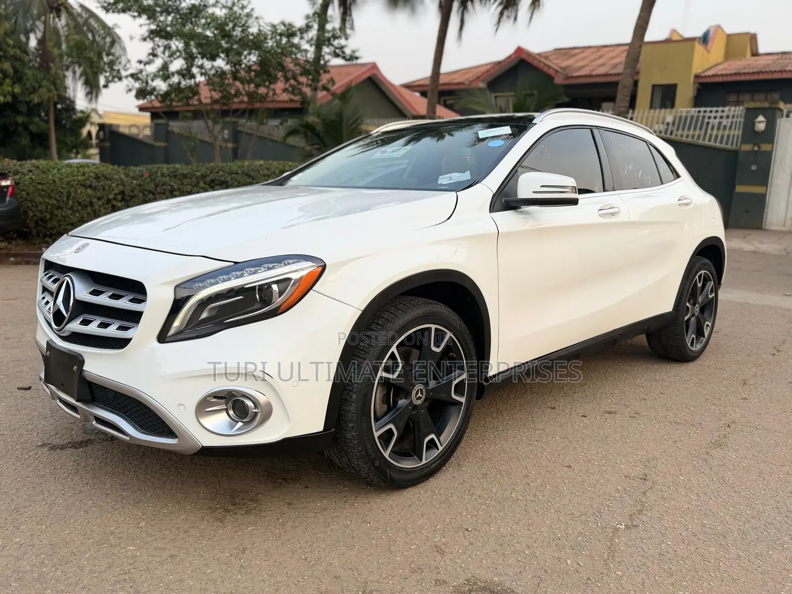 Mercedes-Benz GLA 250 2019 White