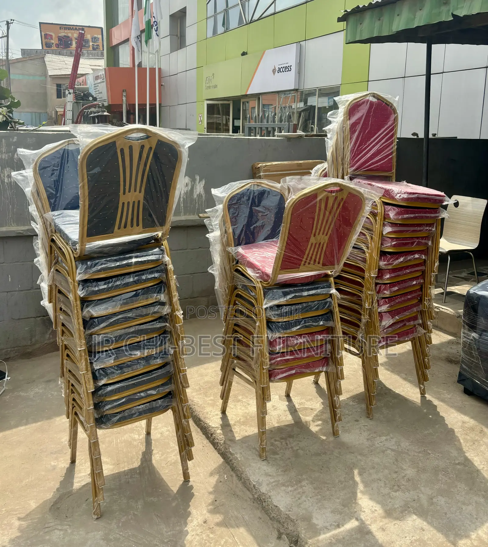 Massive Quality Banquet Chairs Used for Different Purposes and Event