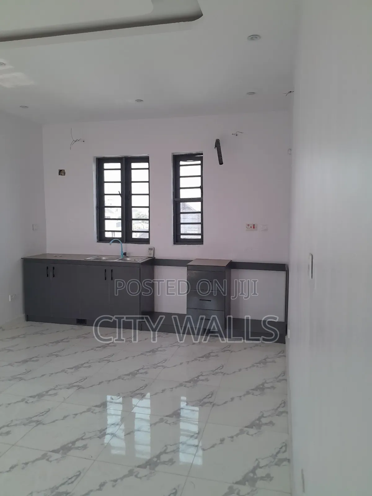 2bdrm Block of Flats in Ologolo for rent