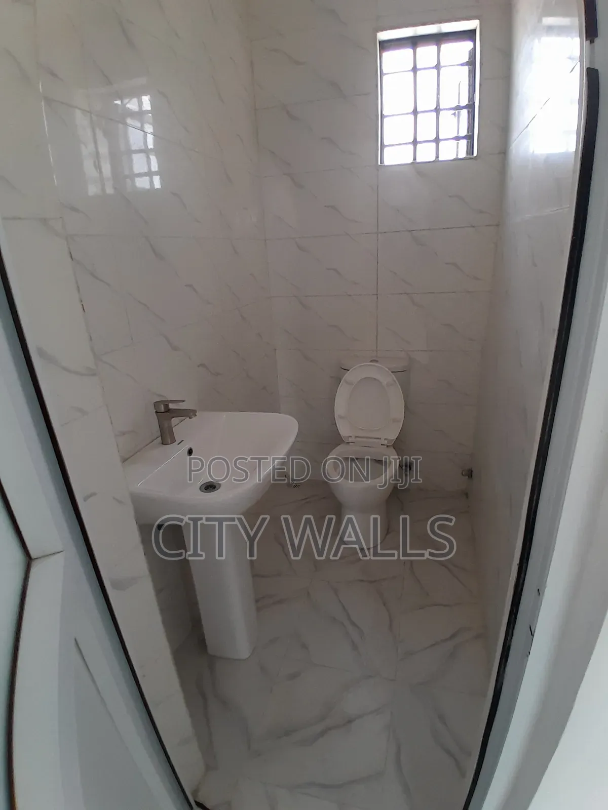 2bdrm Block of Flats in Ologolo for rent