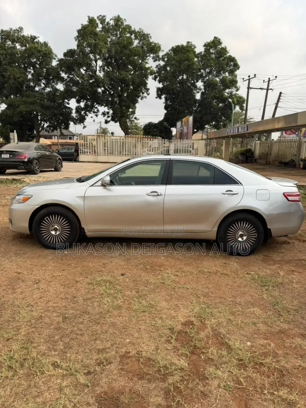 Toyota Camry XLE V6 4dr Sedan (3.0L 6cyl 5A) 2006 Silver