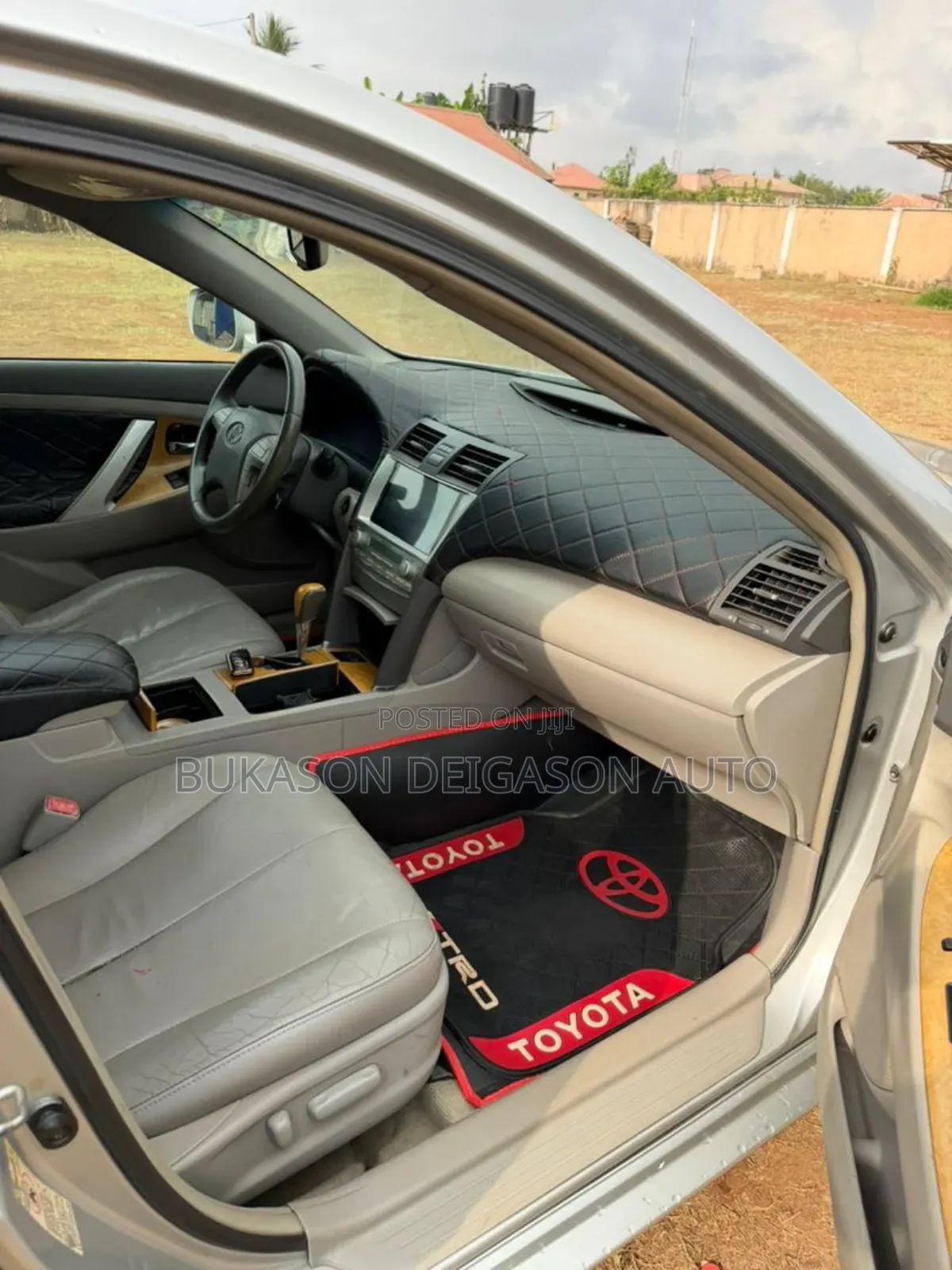 Toyota Camry XLE V6 4dr Sedan (3.0L 6cyl 5A) 2006 Silver