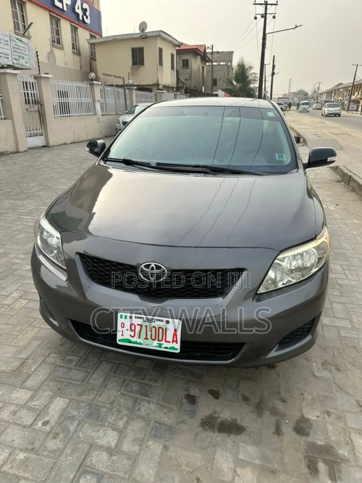 Toyota Corolla 2009 Gray
