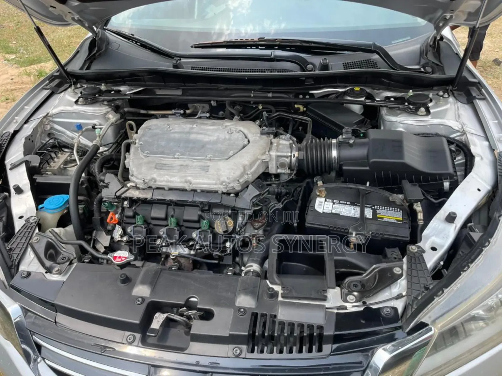 Honda Accord Touring V-6 4dr Sedan (3.5L 6cyl 6A) 2014 Silver