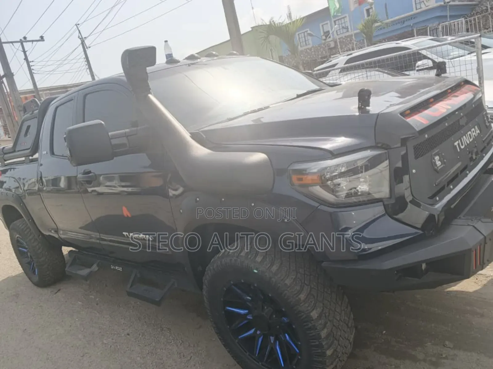 Toyota Tundra 2022 Blue