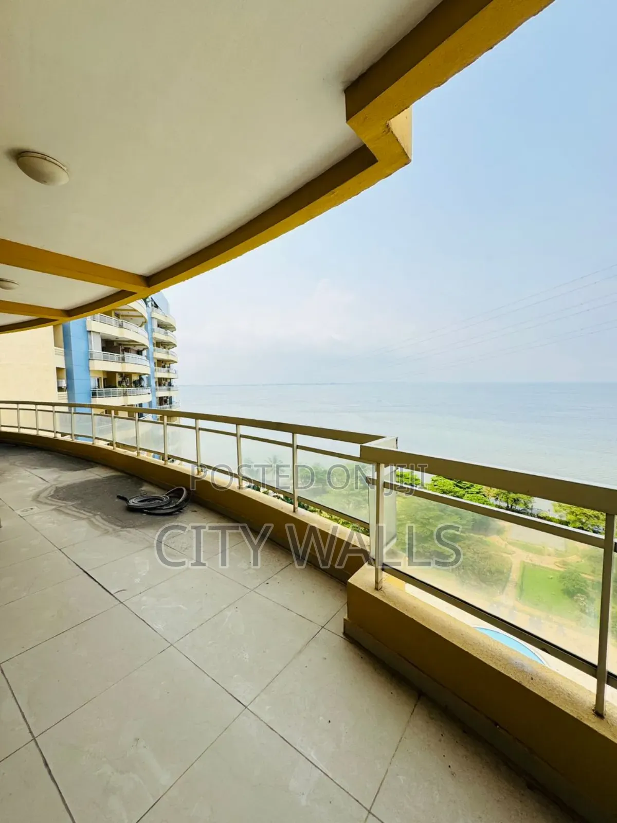 3bdrm Block of Flats in Banana Island for rent