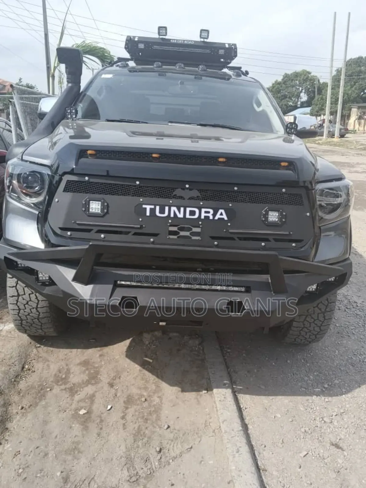 Toyota Tundra 2024 Black