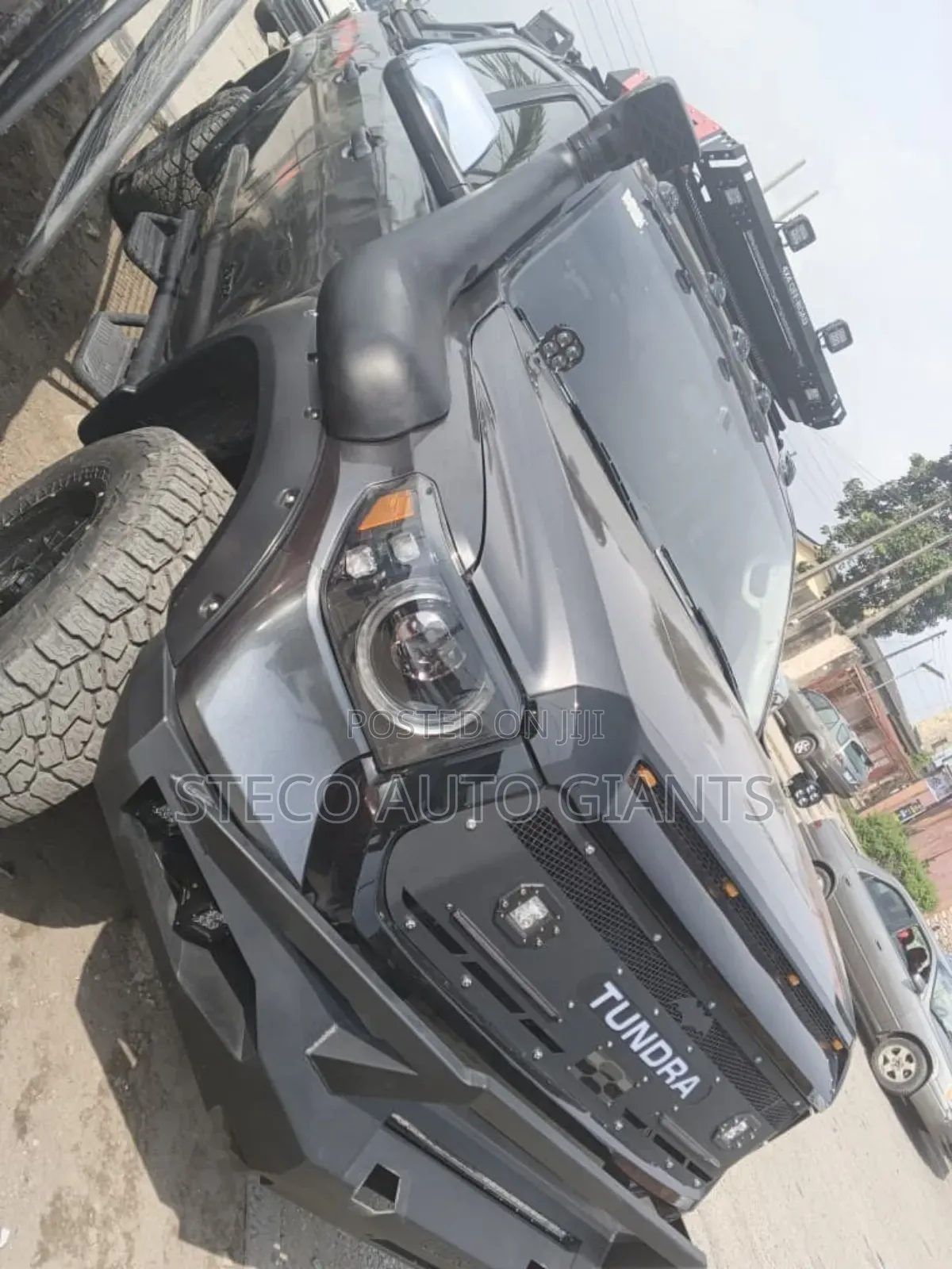 Toyota Tundra 2024 Black