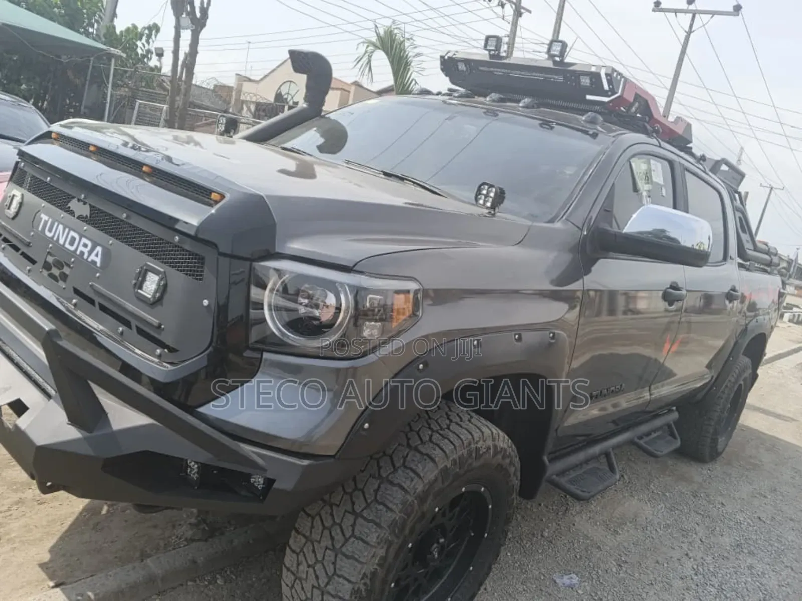 Toyota Tundra 2024 Black