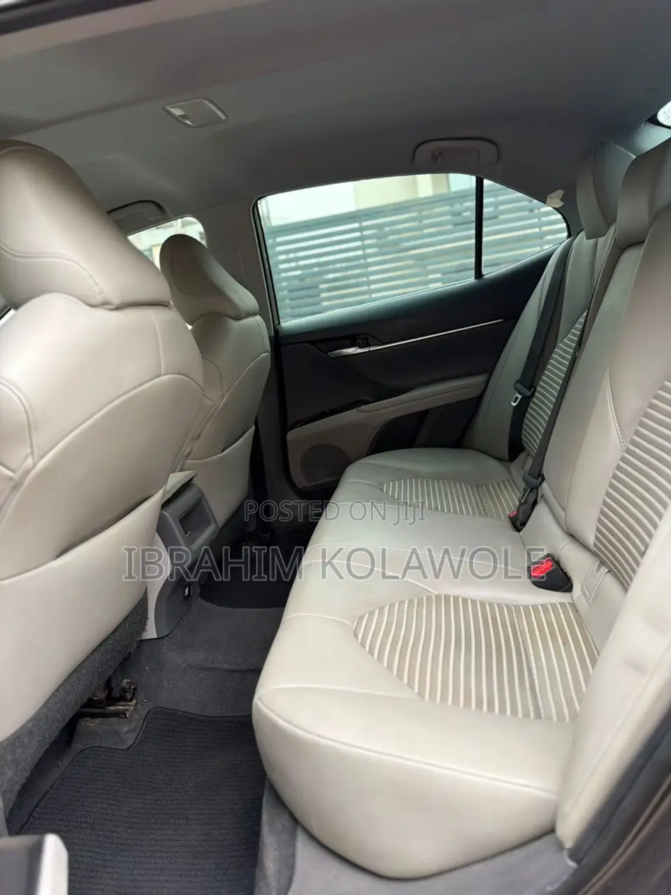 Toyota Camry SE FWD 2020 Gray
