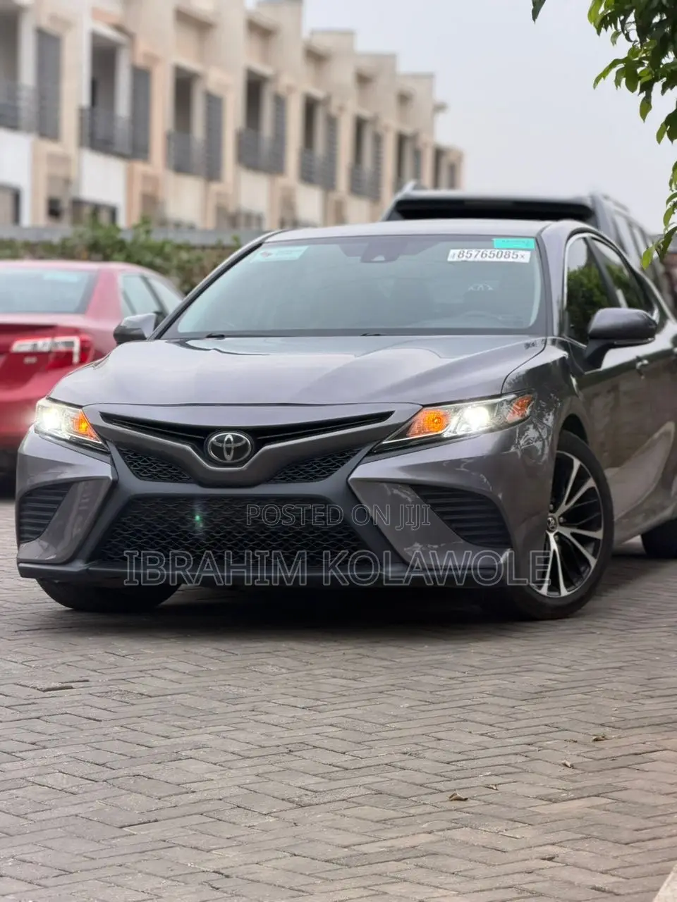 Toyota Camry SE FWD 2020 Gray