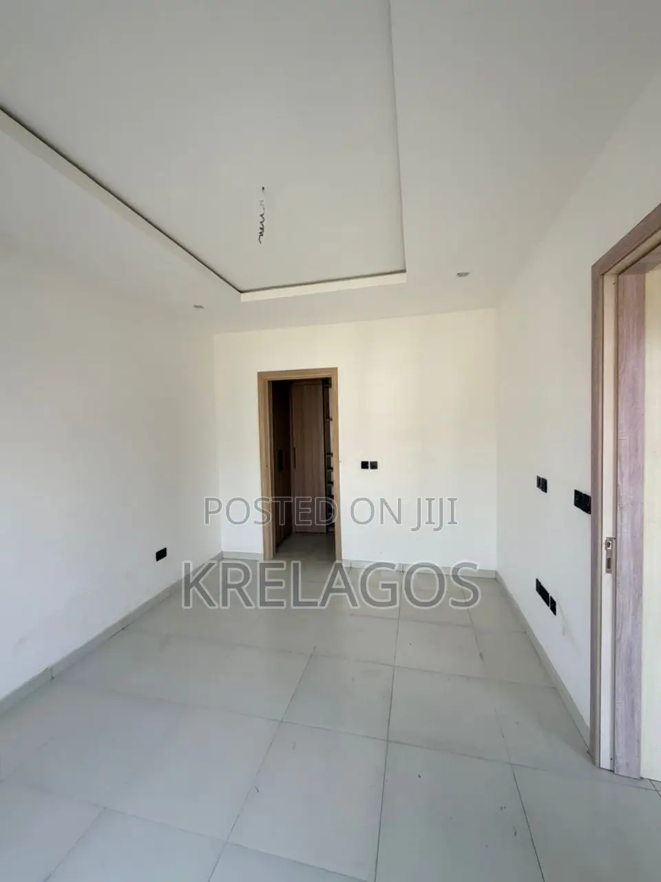 4bdrm Maisonette in Lekki Phase 1 for rent