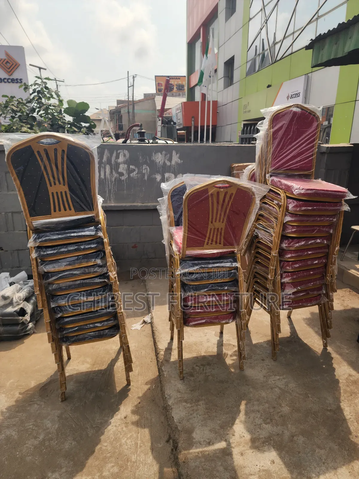 High Quality Banquet Chairs.