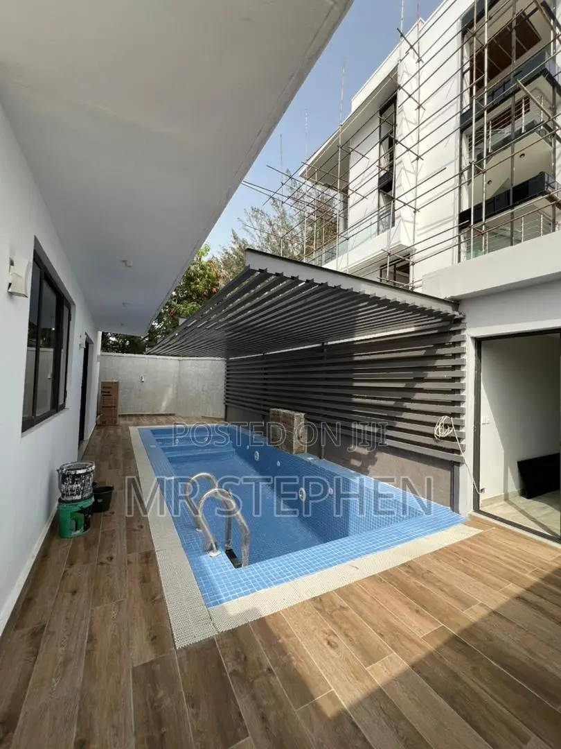 6-Bedroom Mansion Detached Duplex + Bq • Banana Island, Ikoyi