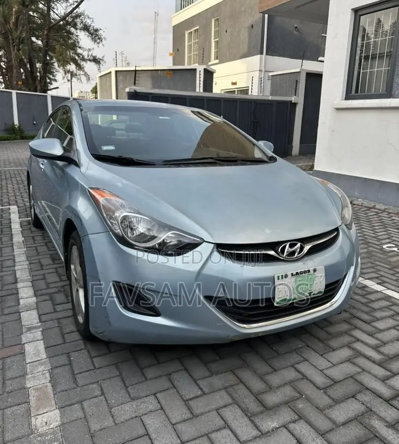 Hyundai Elantra 2012 Blue