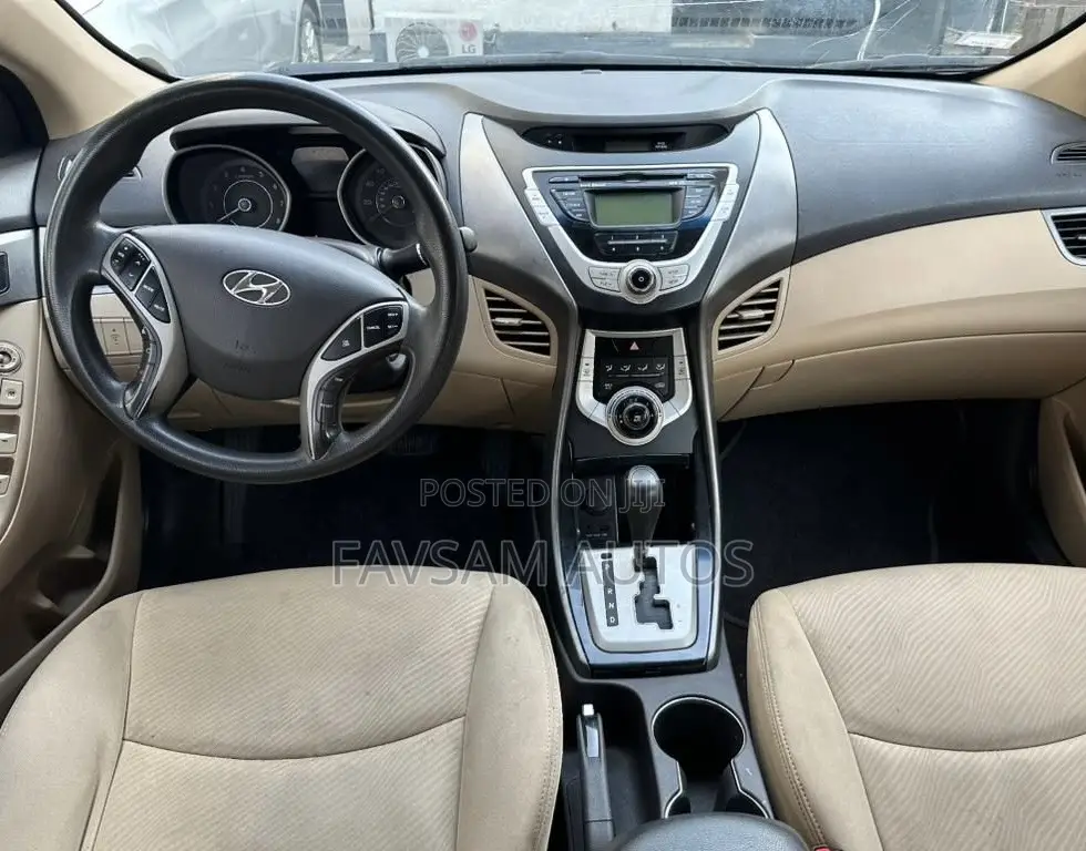 Hyundai Elantra 2012 Blue