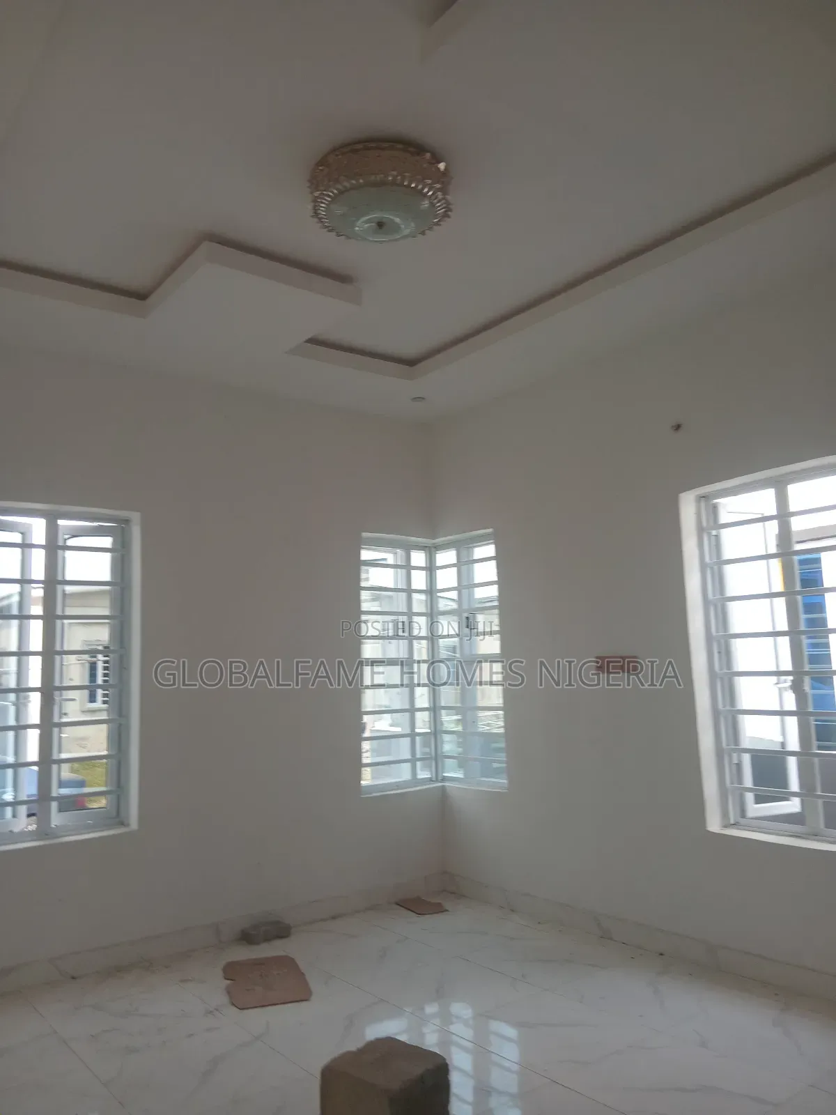 Furnished 4bdrm Bungalow in Aswonder Estate, Lakowe for rent
