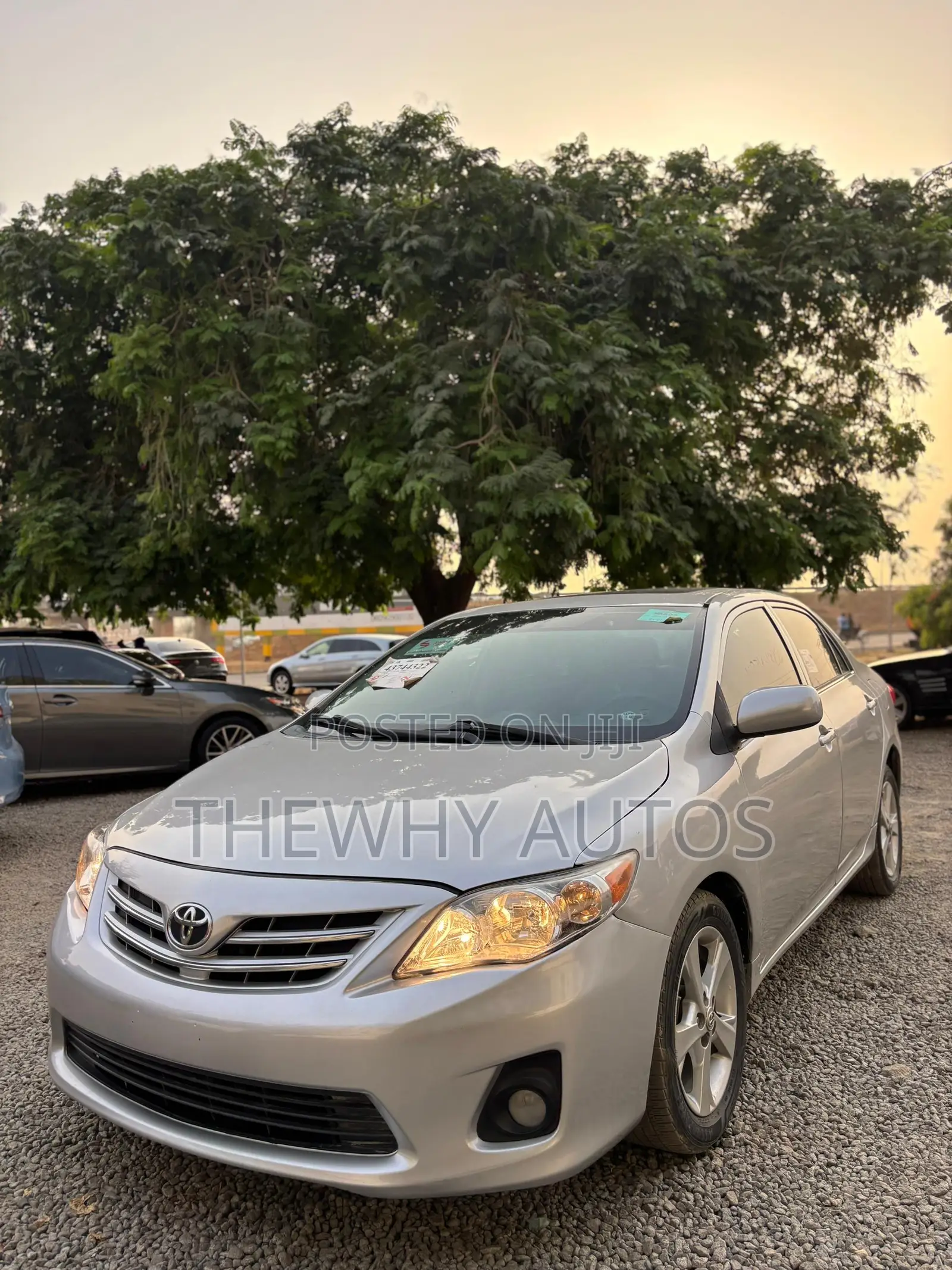 Toyota Corolla LE 4dr Sedan (1.8L 4cyl 4A) 2013 Silver