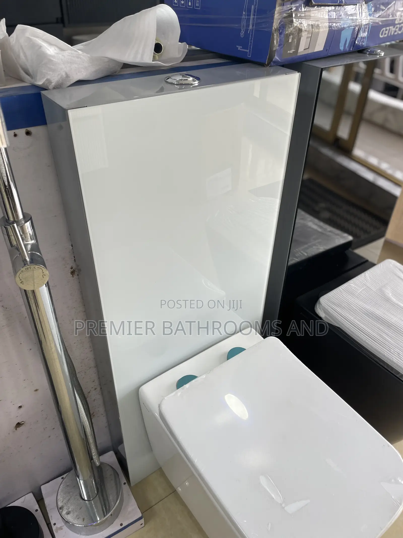 England Glass Concealed Wc
