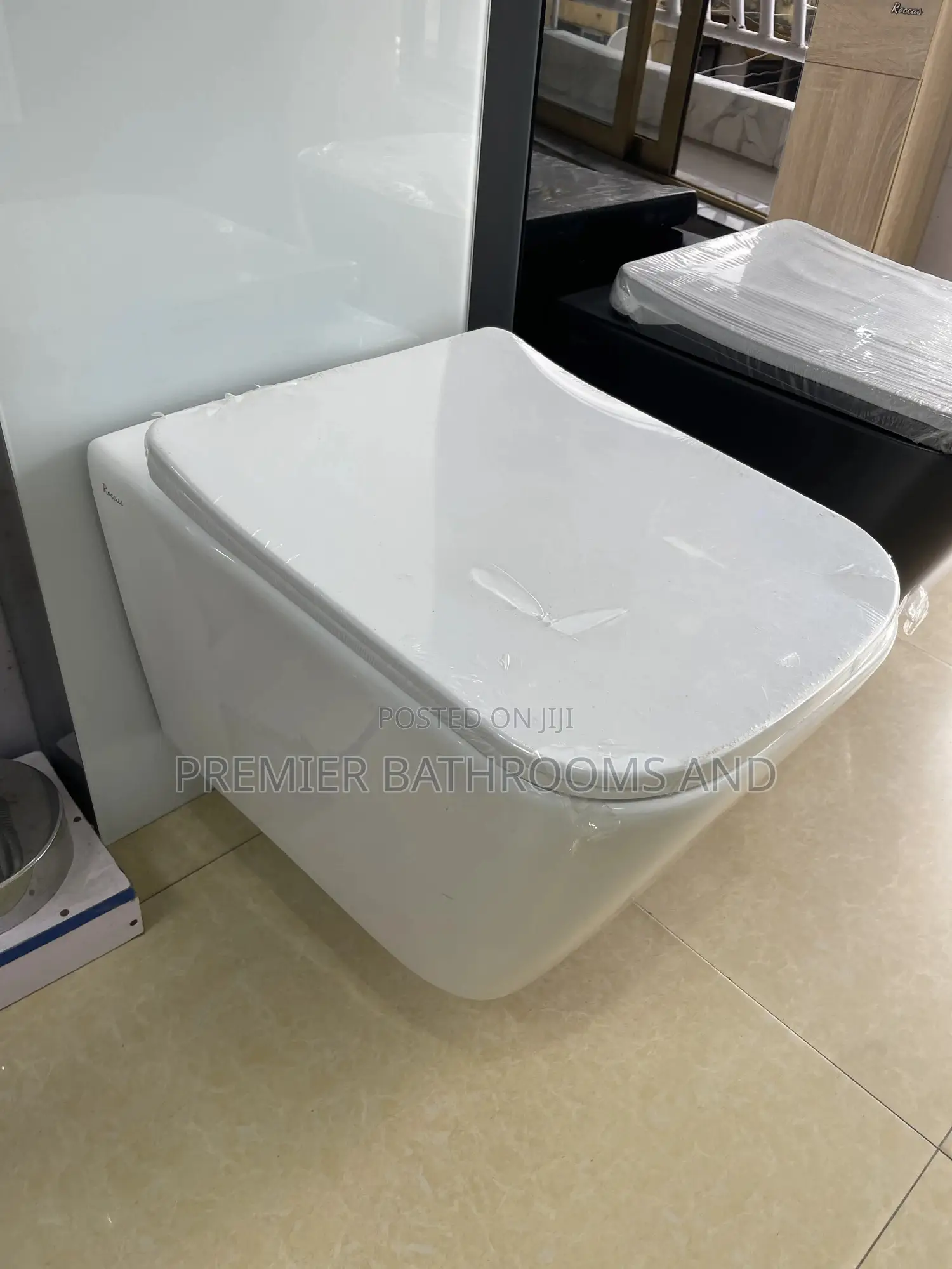 England Glass Concealed Wc