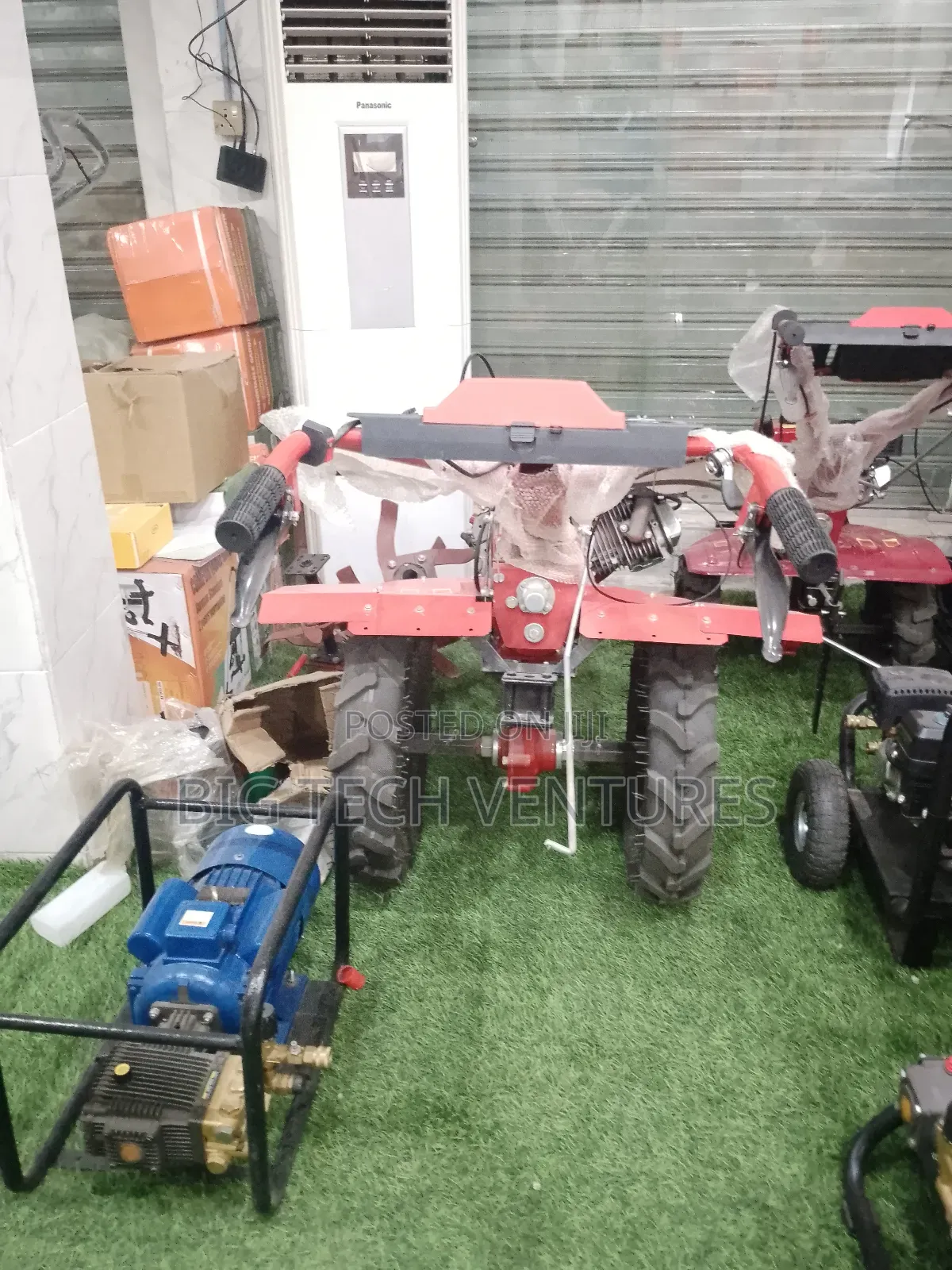Gasoline-powered Agricultural Power Tiller Used For Soil