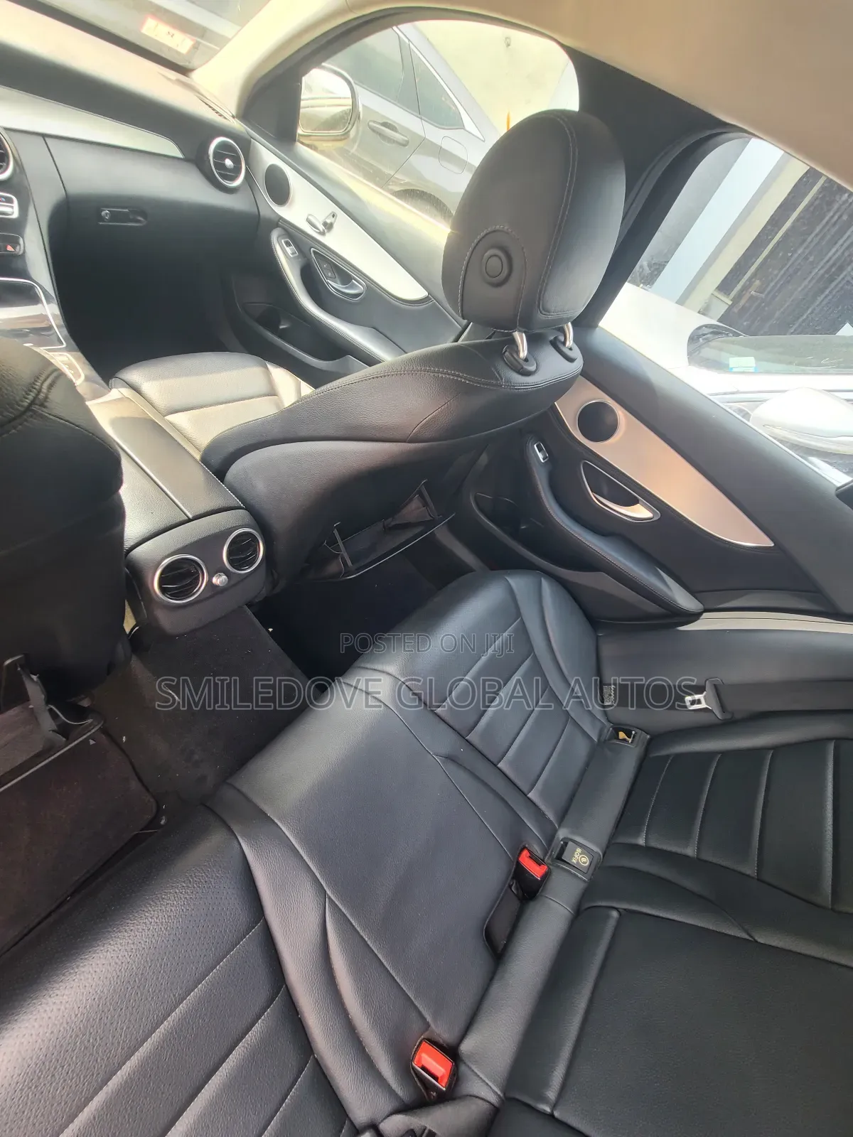 Mercedes-Benz C300 2016 Black