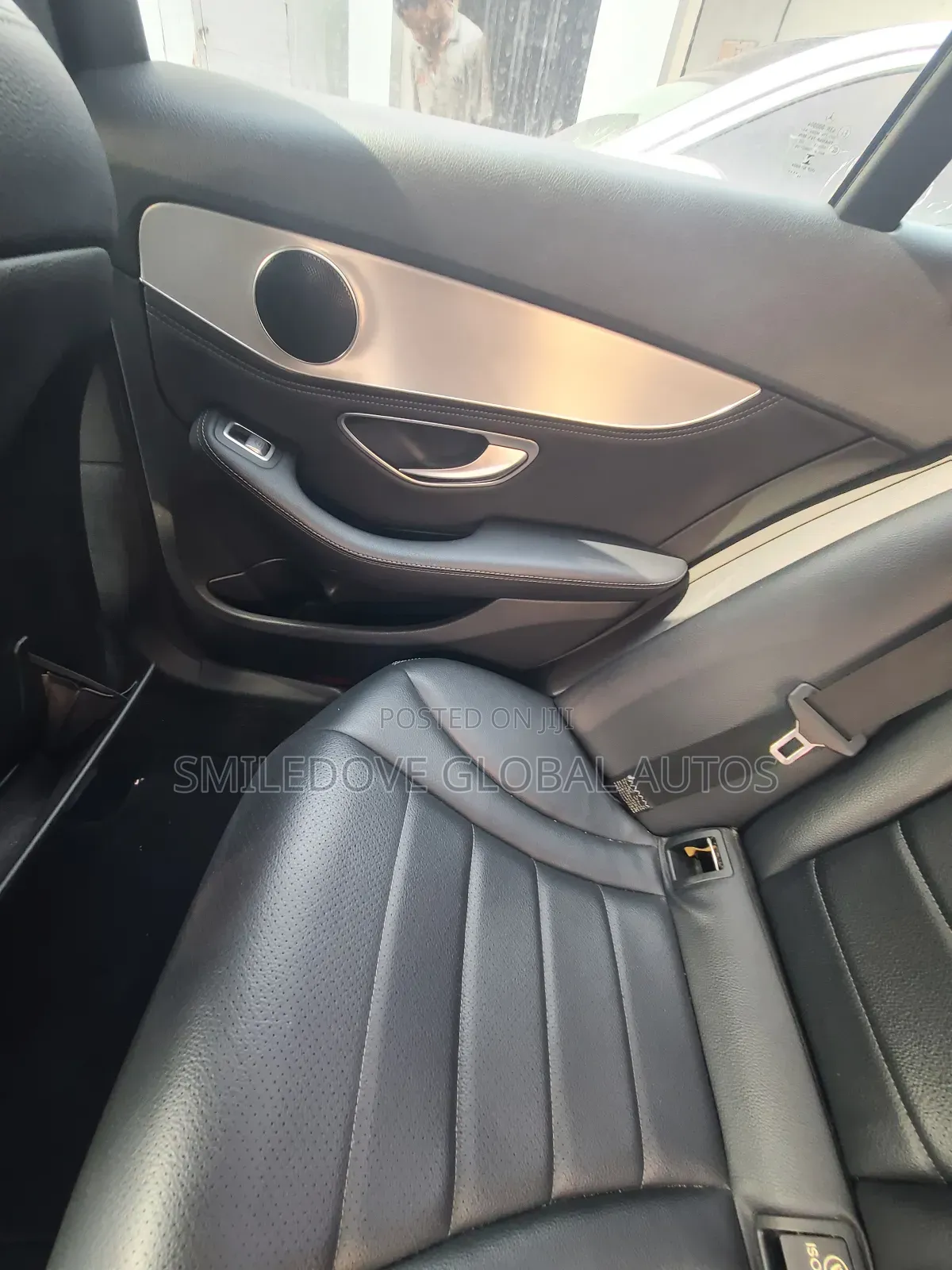 Mercedes-Benz C300 2016 Black