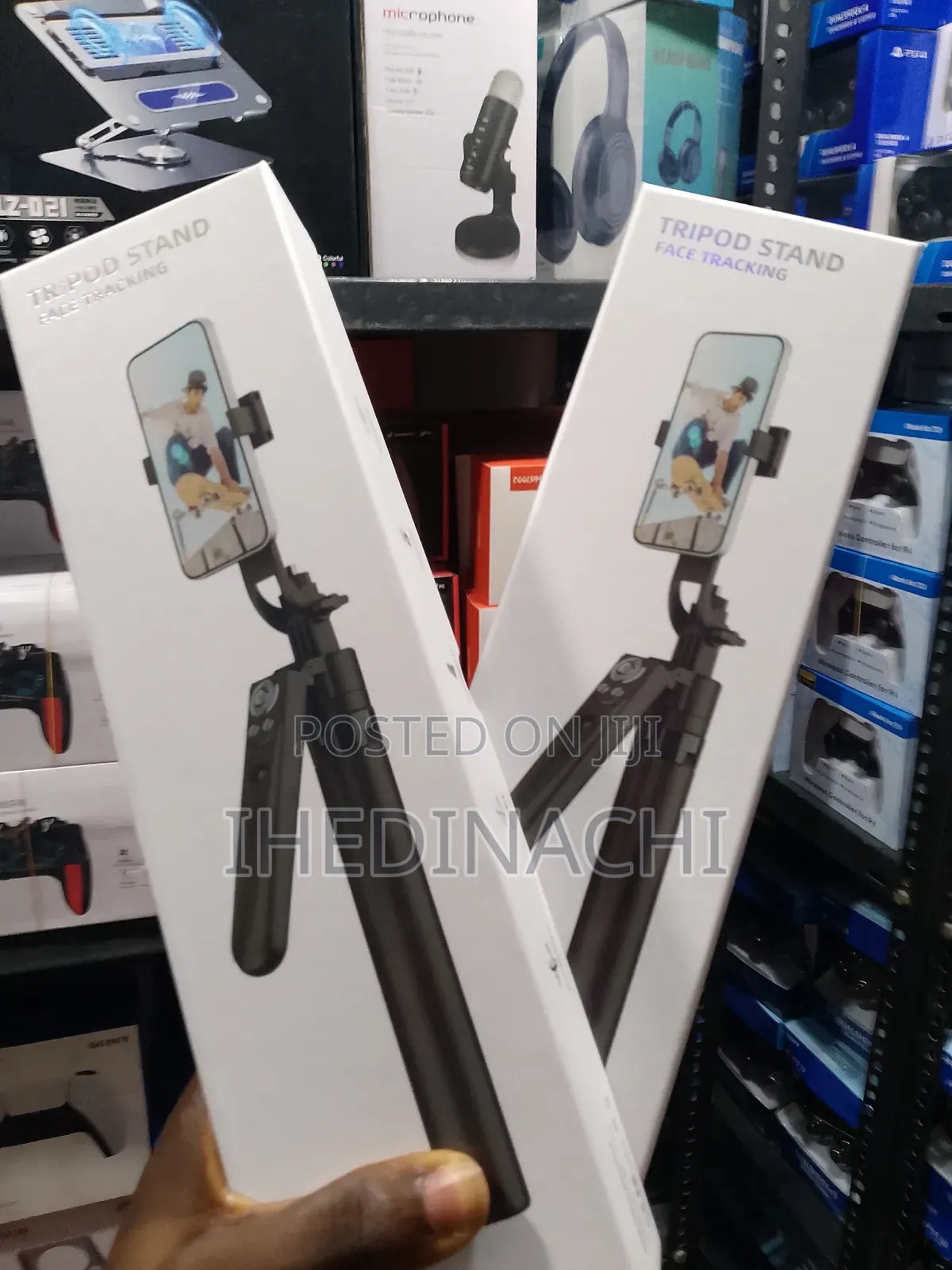 B181 - Al Face Tracking Tripod Perfect for Tiktok and Videos