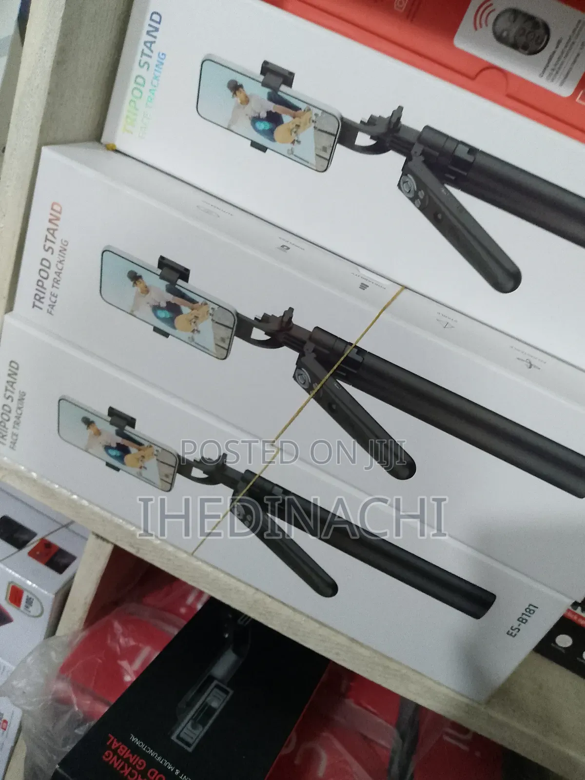 B181 - Al Face Tracking Tripod Perfect for Tiktok and Videos