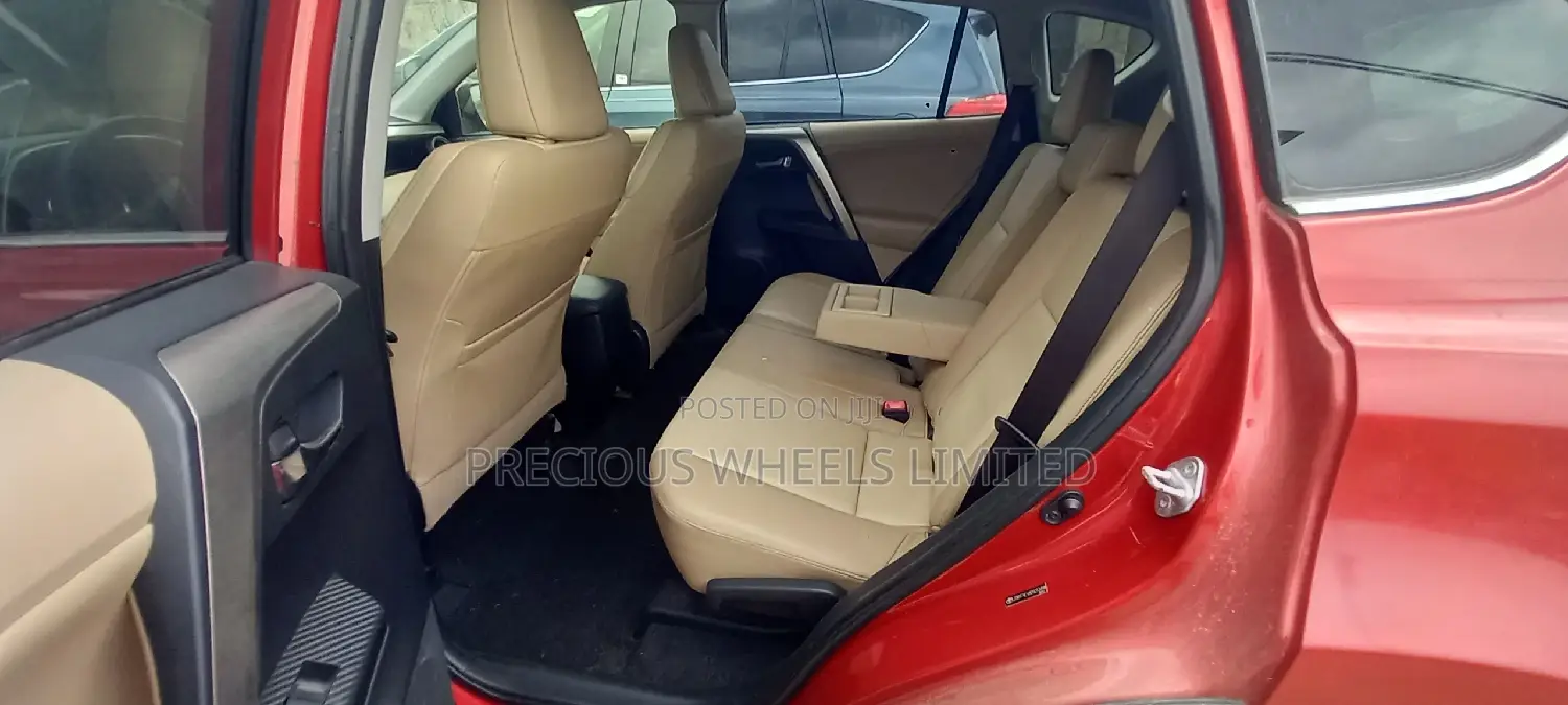Toyota RAV4 2013 Red