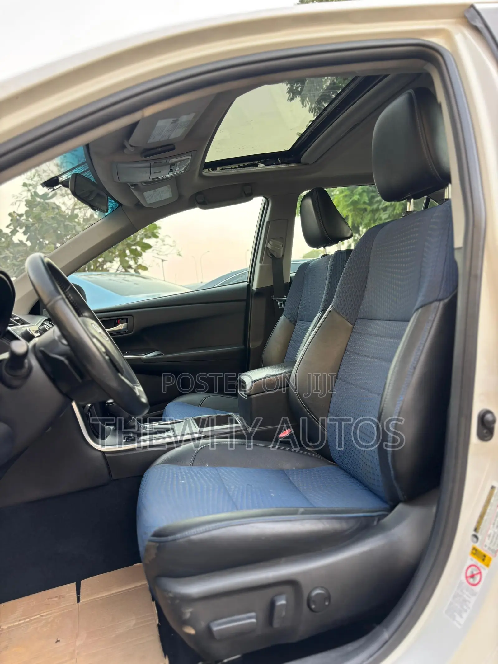 Toyota Camry SE w/Special Edition Pkg (2.5L 4cyl 6A) 2016 White
