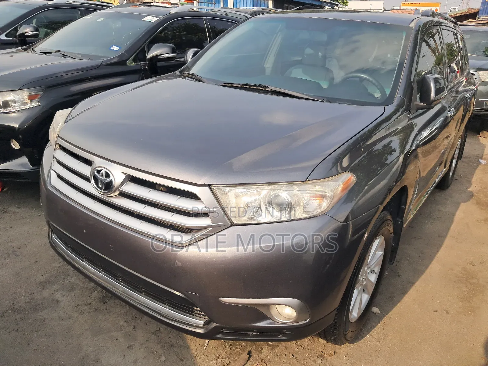 Toyota Highlander Limited 3.5l 4WD 2013 Gray