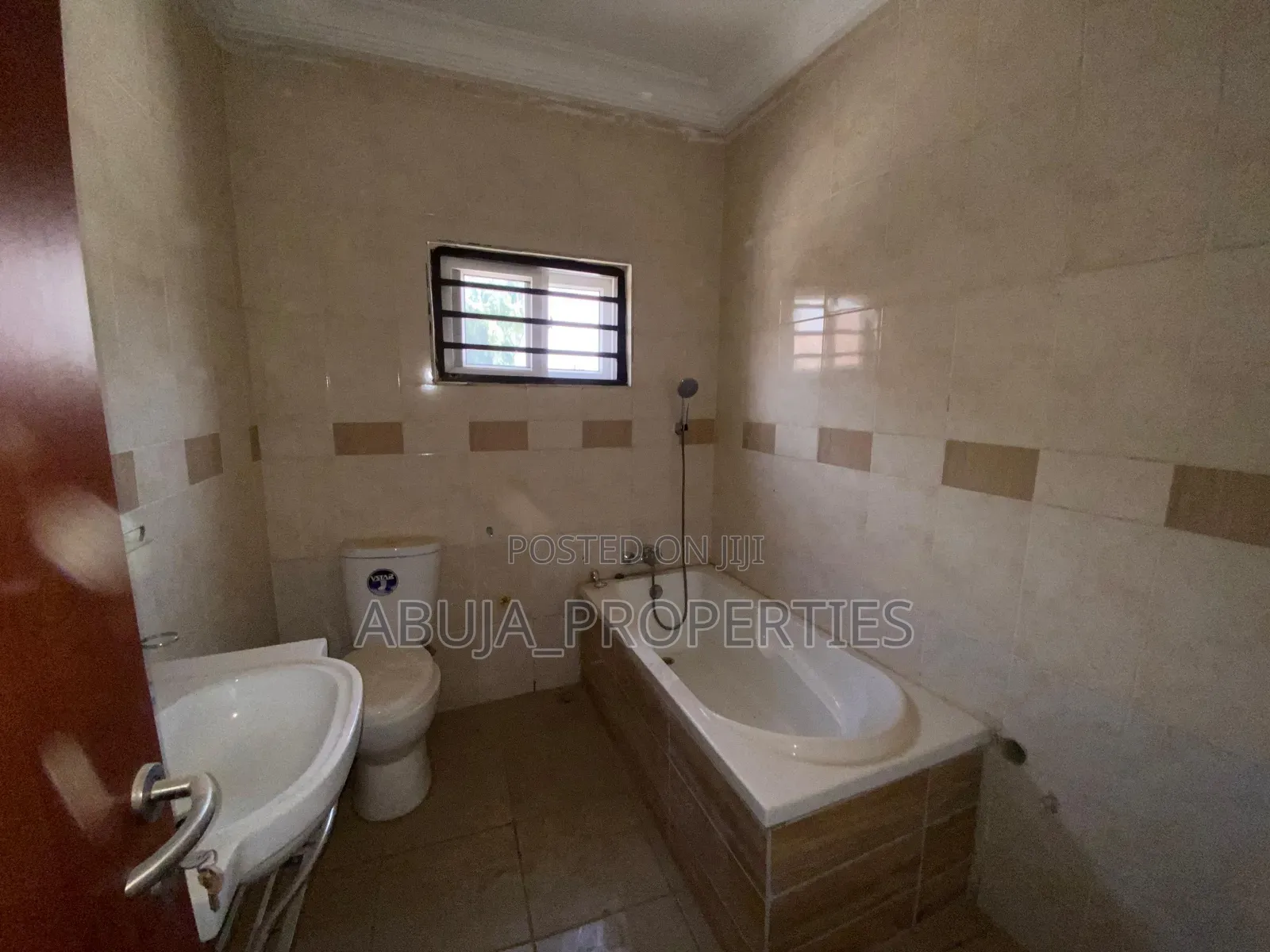 5bdrm Duplex in Life Camp for rent