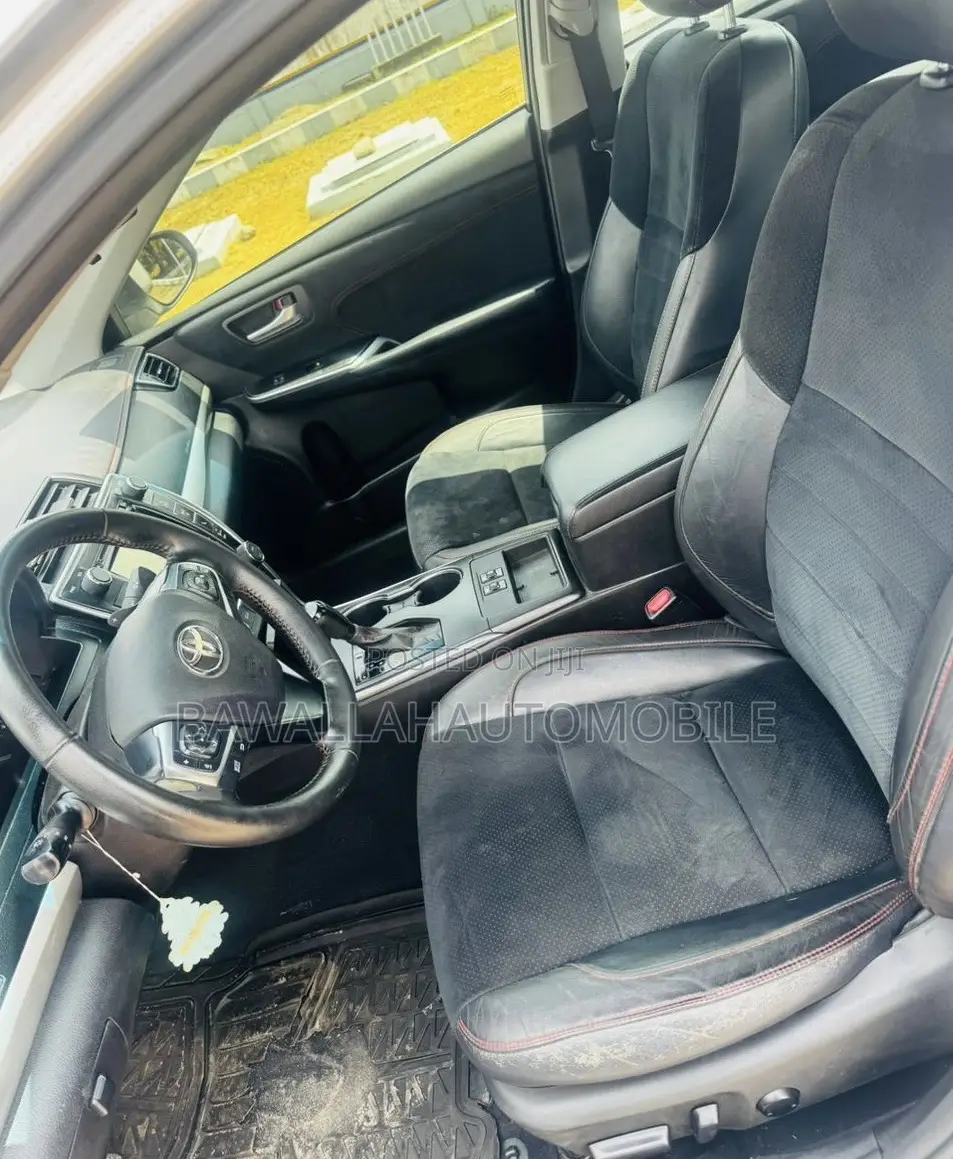 Toyota Camry XSE 4dr Sedan (2.5l 4cyl 6A) 2016 Silver
