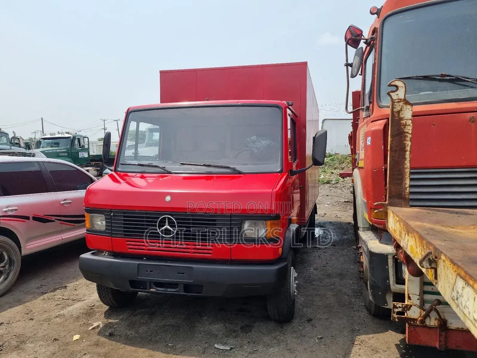 Mercedes Benz 609 Cargo Truck 2002 Red