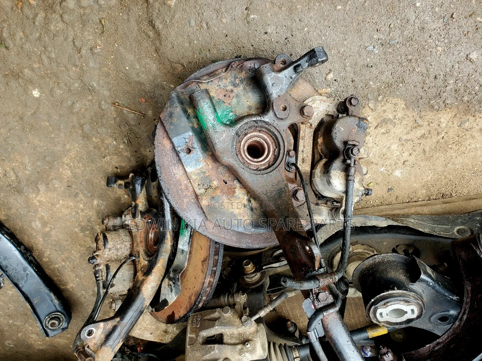 Kia Mohave Front Hub Complete 4x4