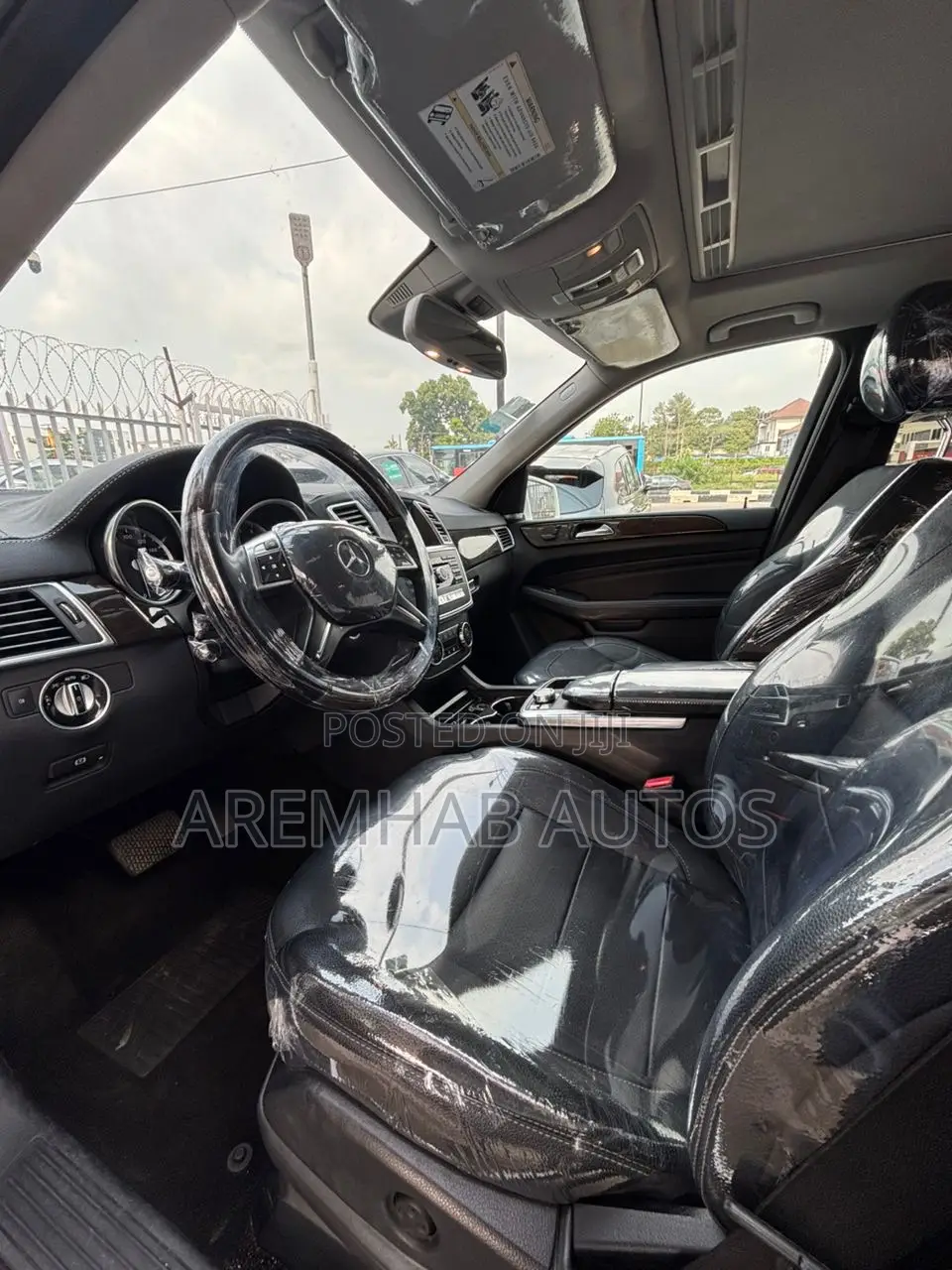 Toyota Highlander SE 4x4 V6 (3.5L 6cyl 8A) 2017 Black