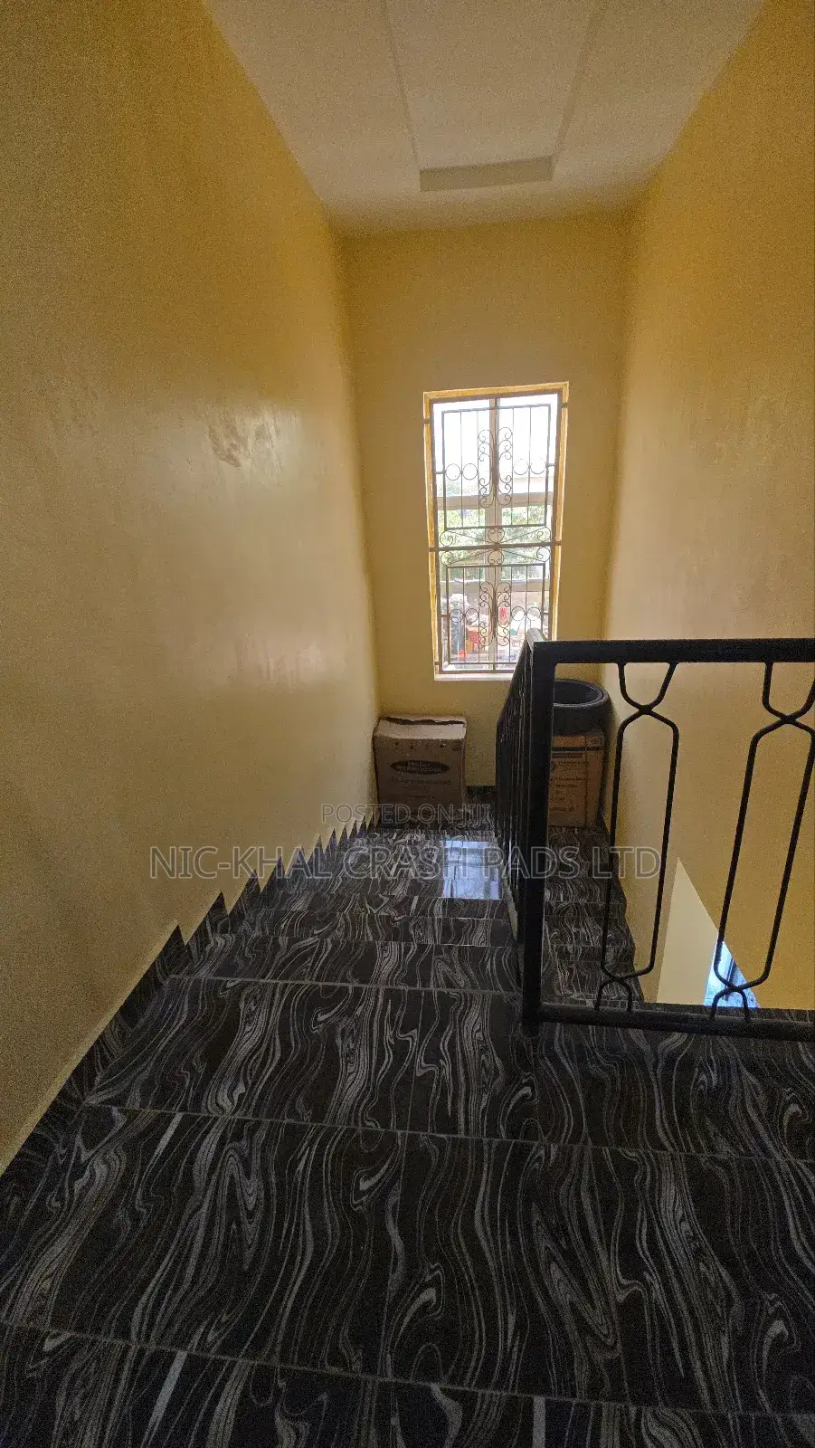 2bdrm Block of Flats in News Engineering, Dawaki for rent