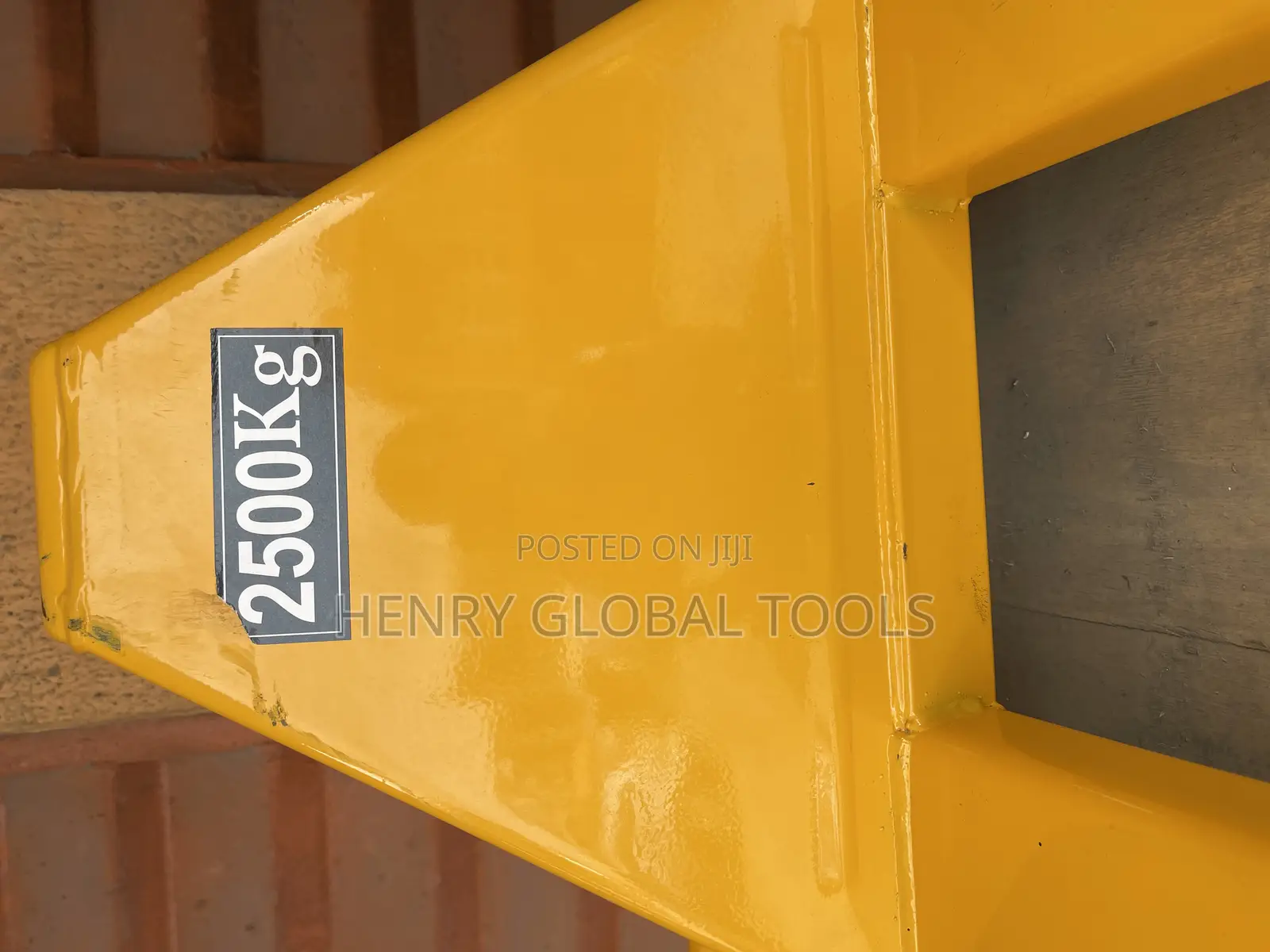2500kg Heavy Duty Pallet Truck