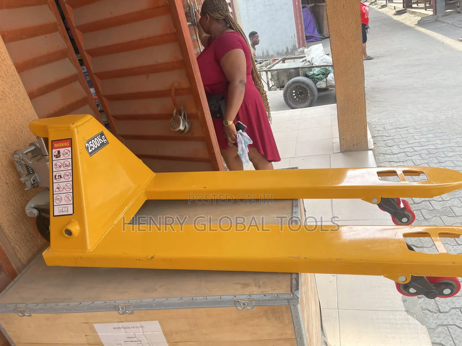 2500kg Heavy Duty Pallet Truck