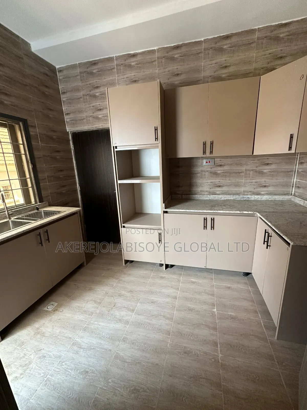 2bdrm Apartment in In An Estate for rent