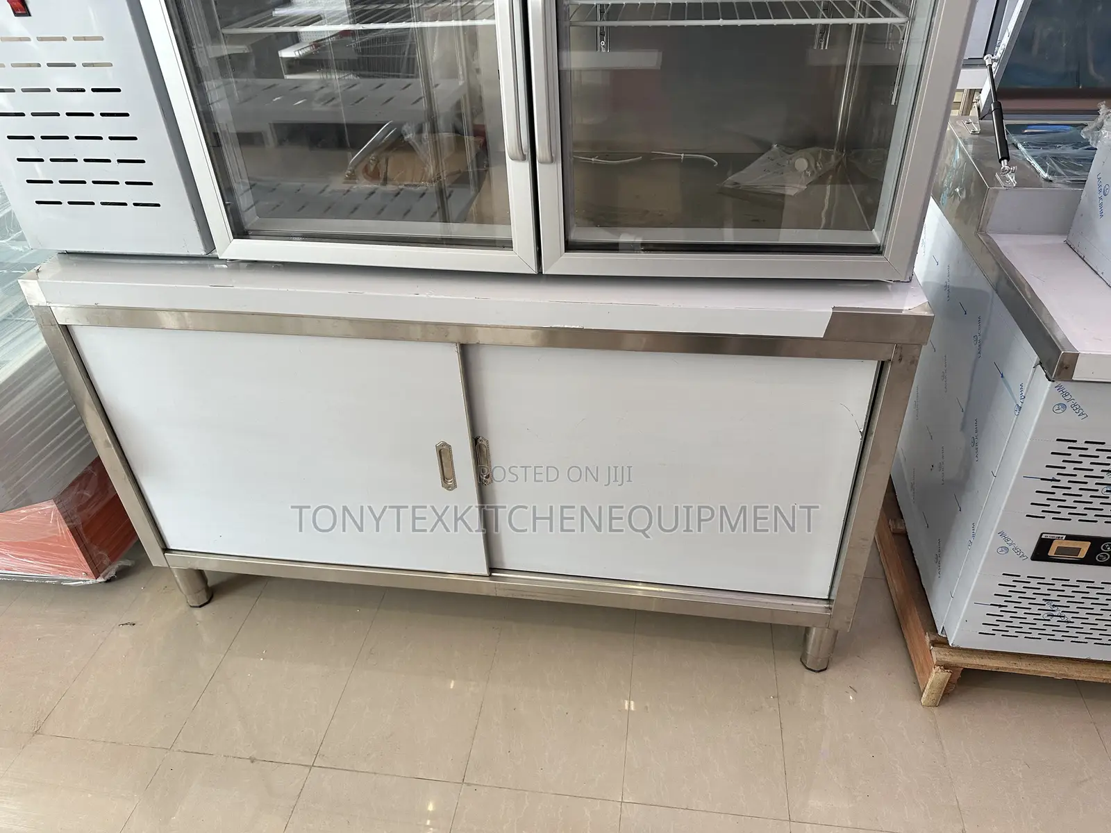 Commercial Undercounter Display Freezer