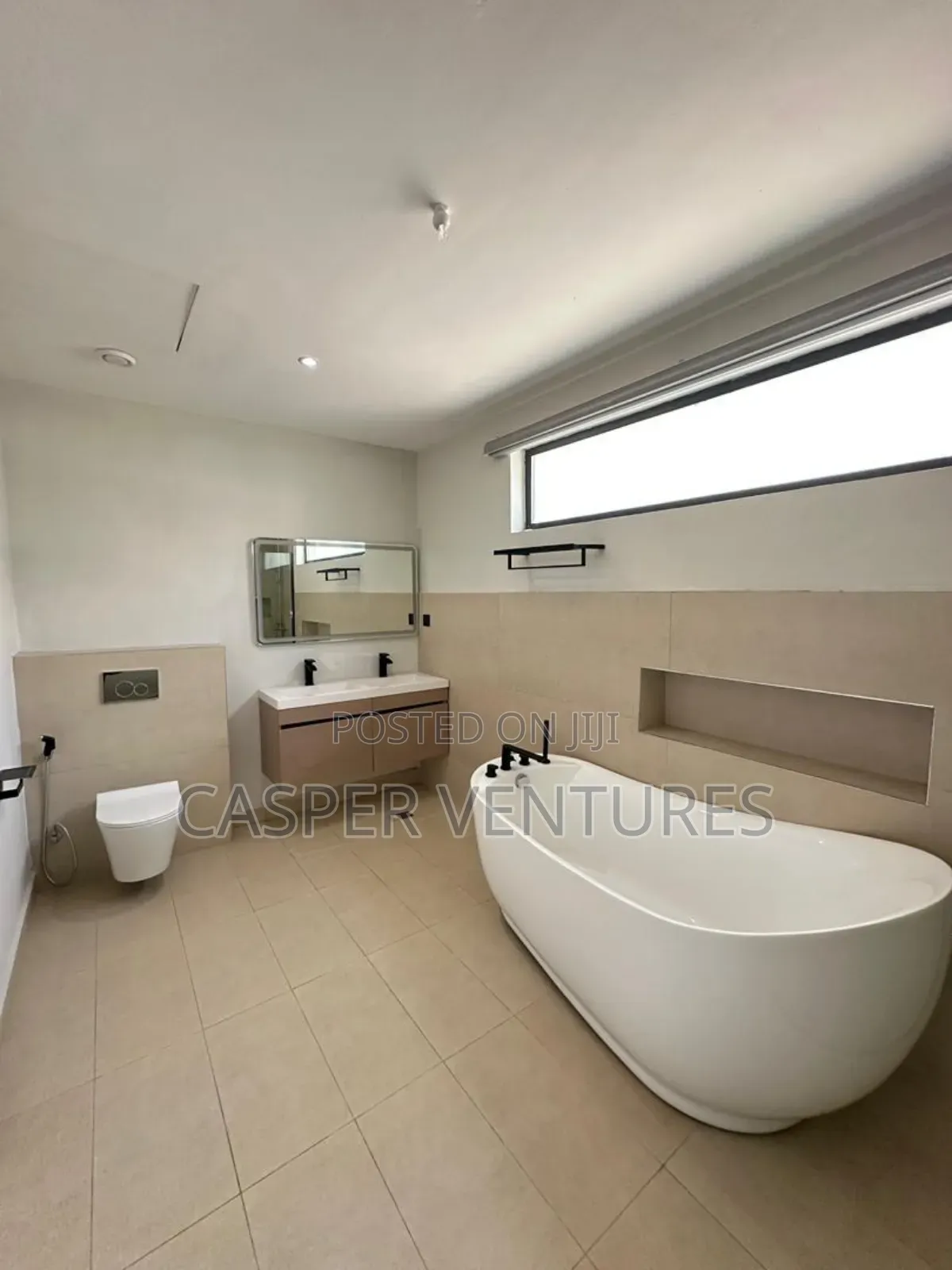 5bdrm Duplex in Off Admiralty Way, Lekki Phase 1 for sale