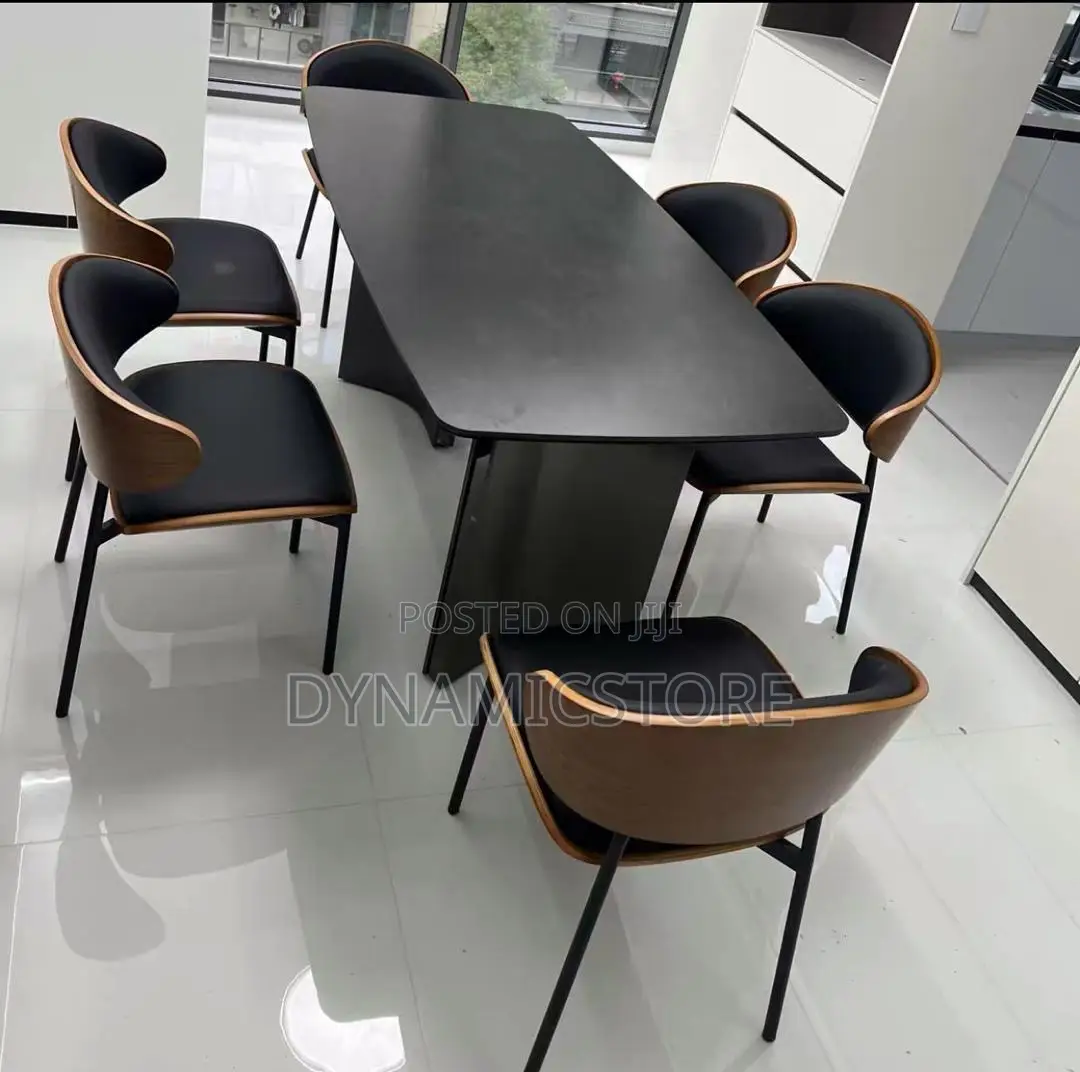 6 Seaters Dinning Table